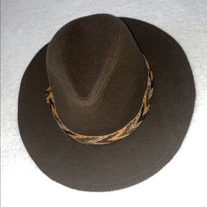 Brown fedora